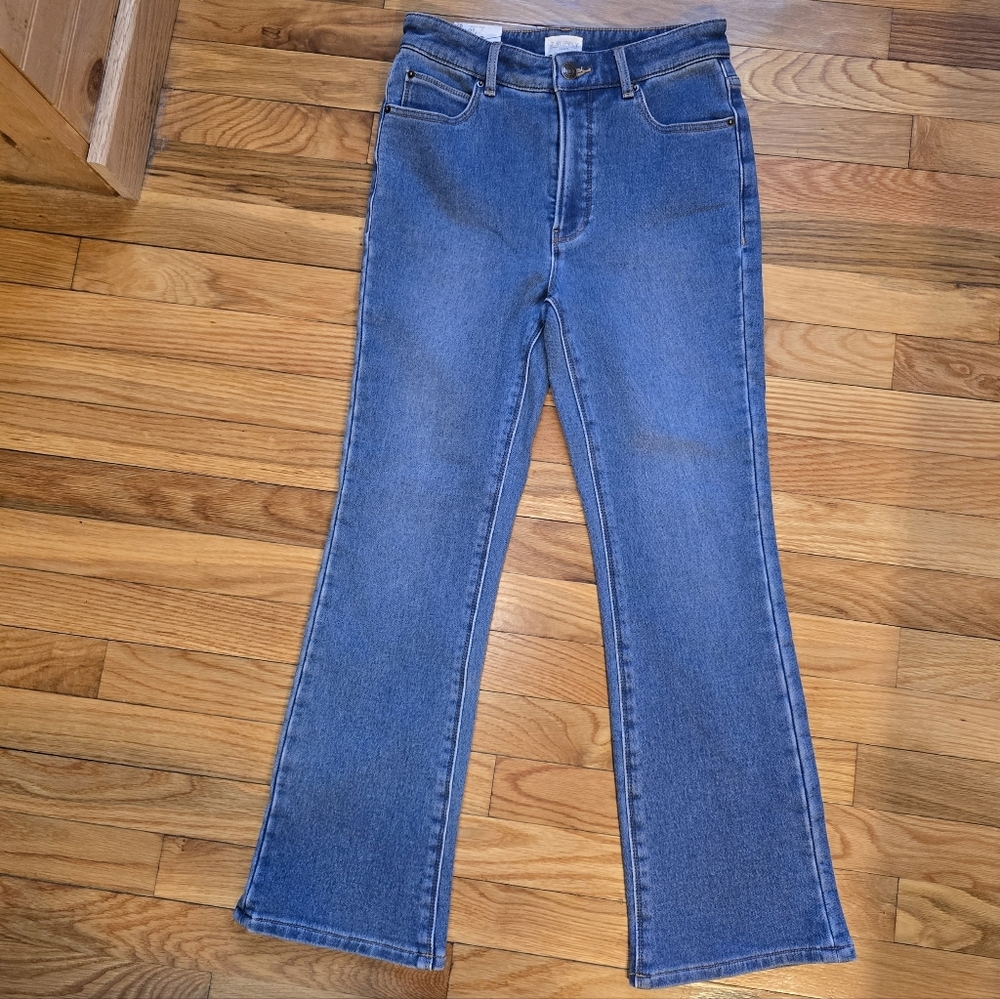 Z Supply Lia Ankle Kick Flare, size 26, New with Tags